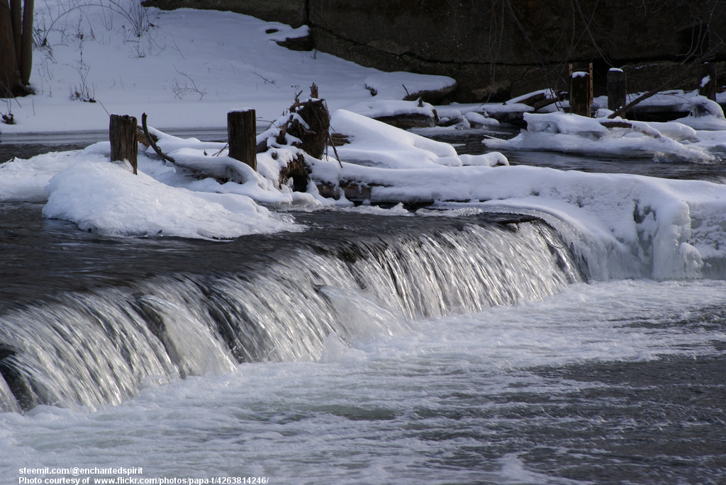 SmallWaterfallInWinter-030118.jpg