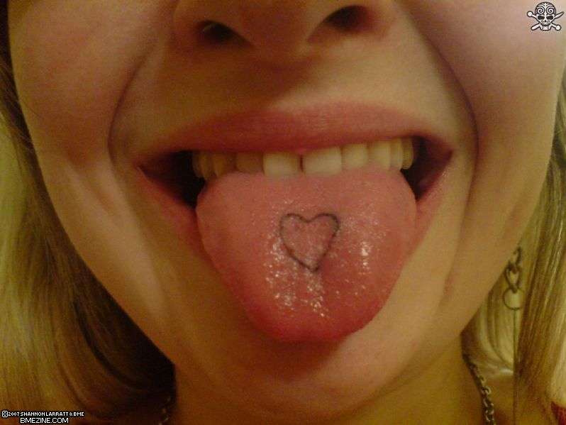 heart-tongue-tattoos-photo-u1.jpg