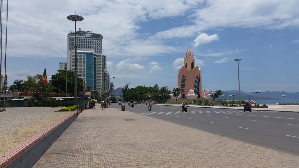 Wide beachfront promenades help preserve a feeling of space and openness.jpg