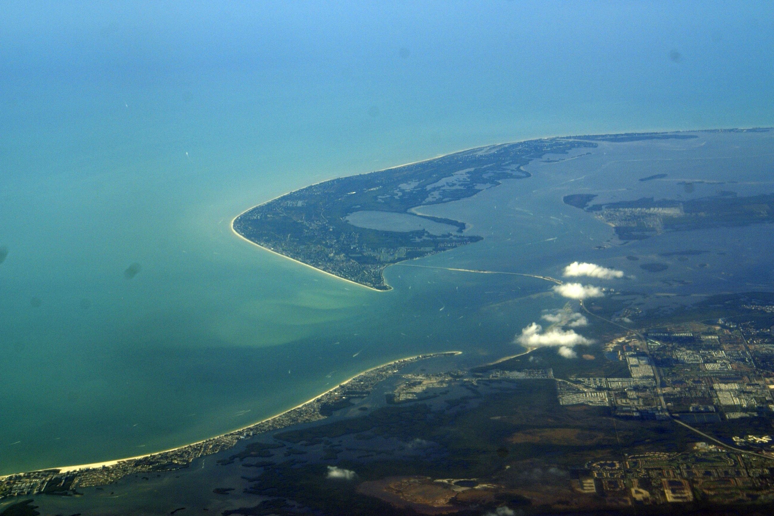 SANIBEL_ISLAND_FROM_N759EV_(7198984110).jpg