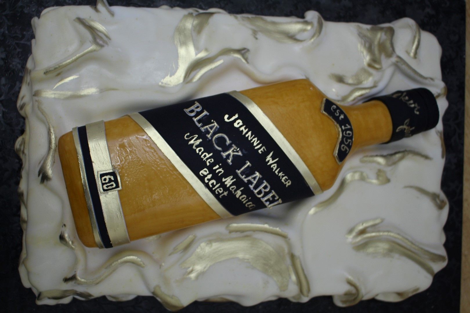 Black Label Whisky Cake Online | Best Design | DoorstepCake