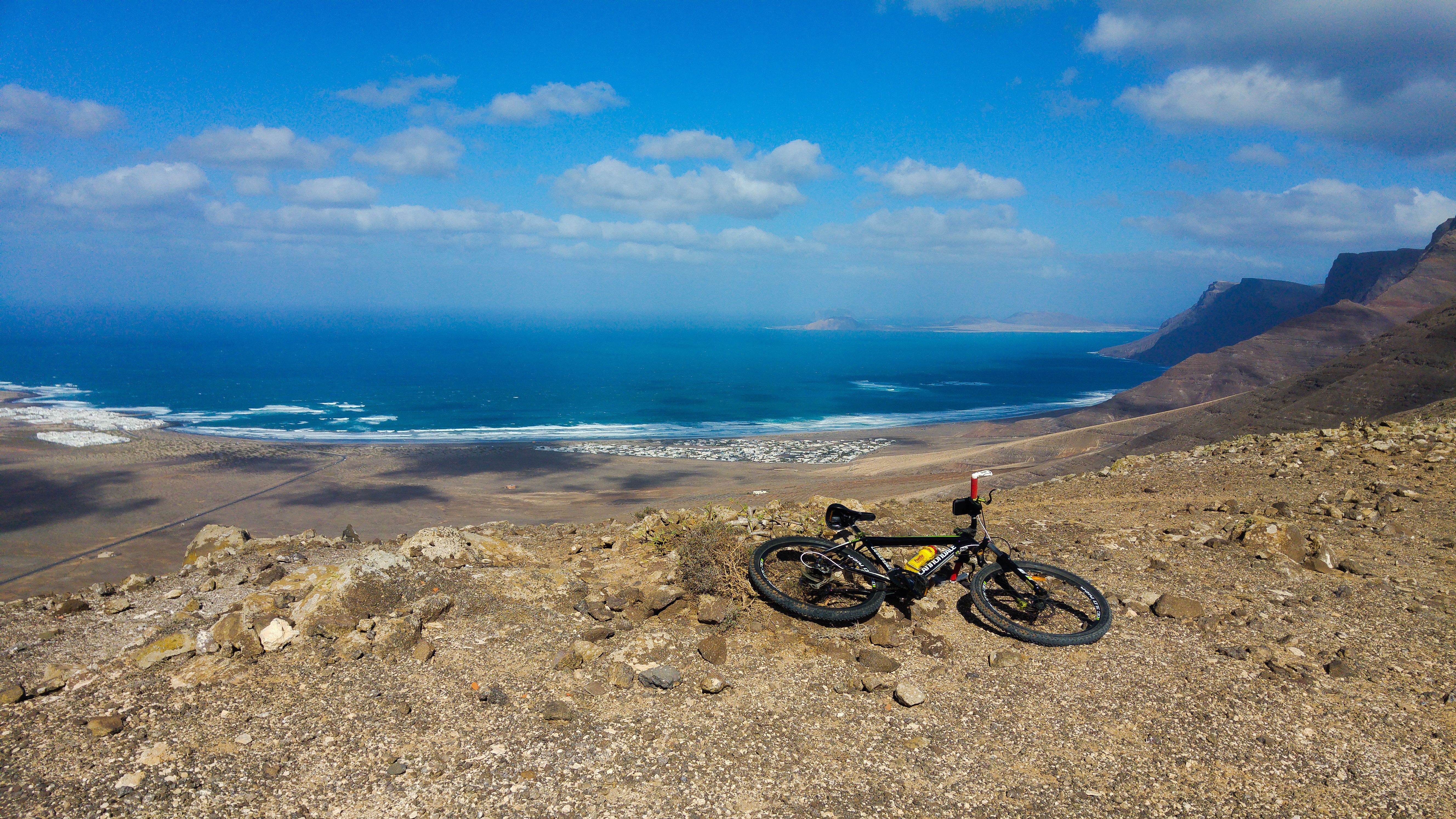 winter cycling holidays