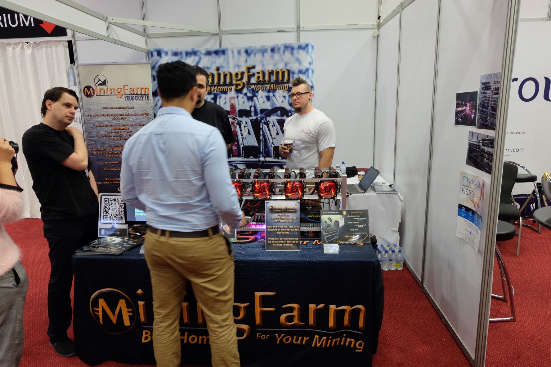 MiningFarm booth