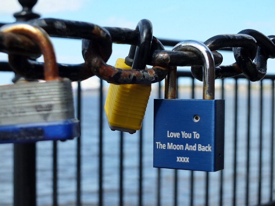 love-locks-815670_960_720.jpg