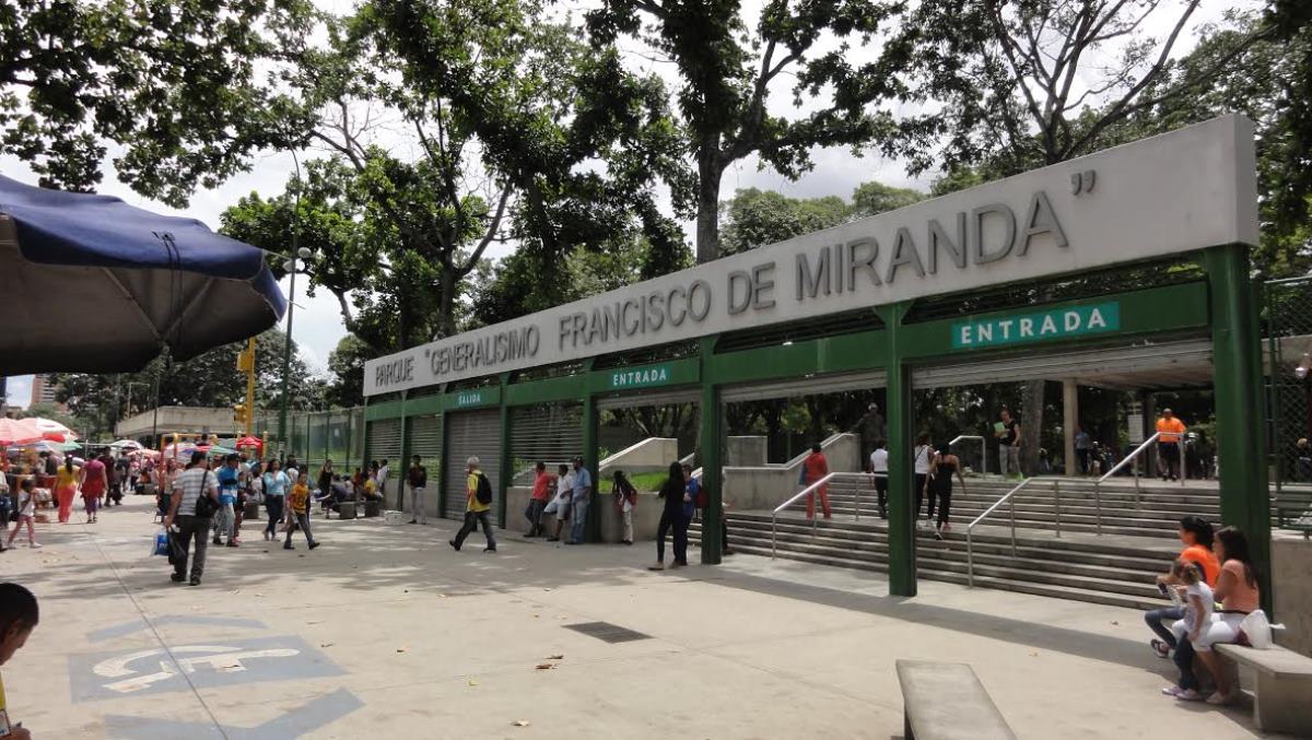 Los horarios y precios del parque Generalísimo Francisco de Miranda o Parque del Este. Entrada principal del Parque de Este.jpg