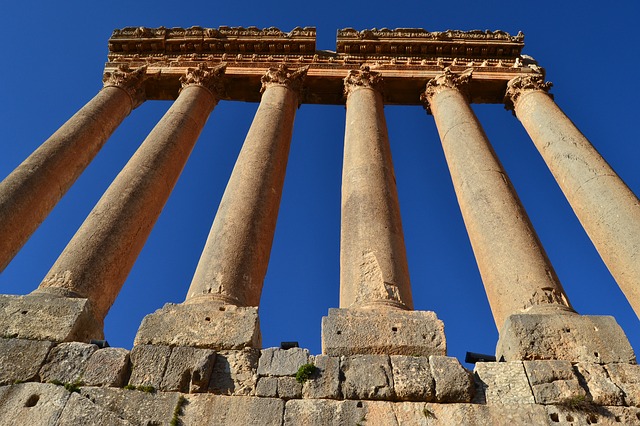 baalbeck-710599_640.jpg