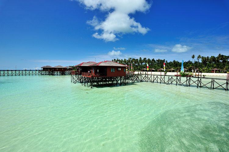 derawan-tempat-di-Indonesia-mirip-luar-negeri.jpg