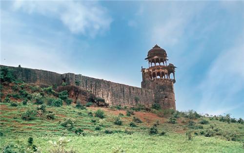 Bajrangarh Fort.jpg