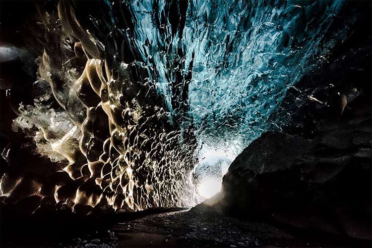 ภาพบรรยากาศแสนงดงามของถ้ำน้ำแข็ง-Breidamerkurjokull-ในไอซ์แลนด์-8.jpg