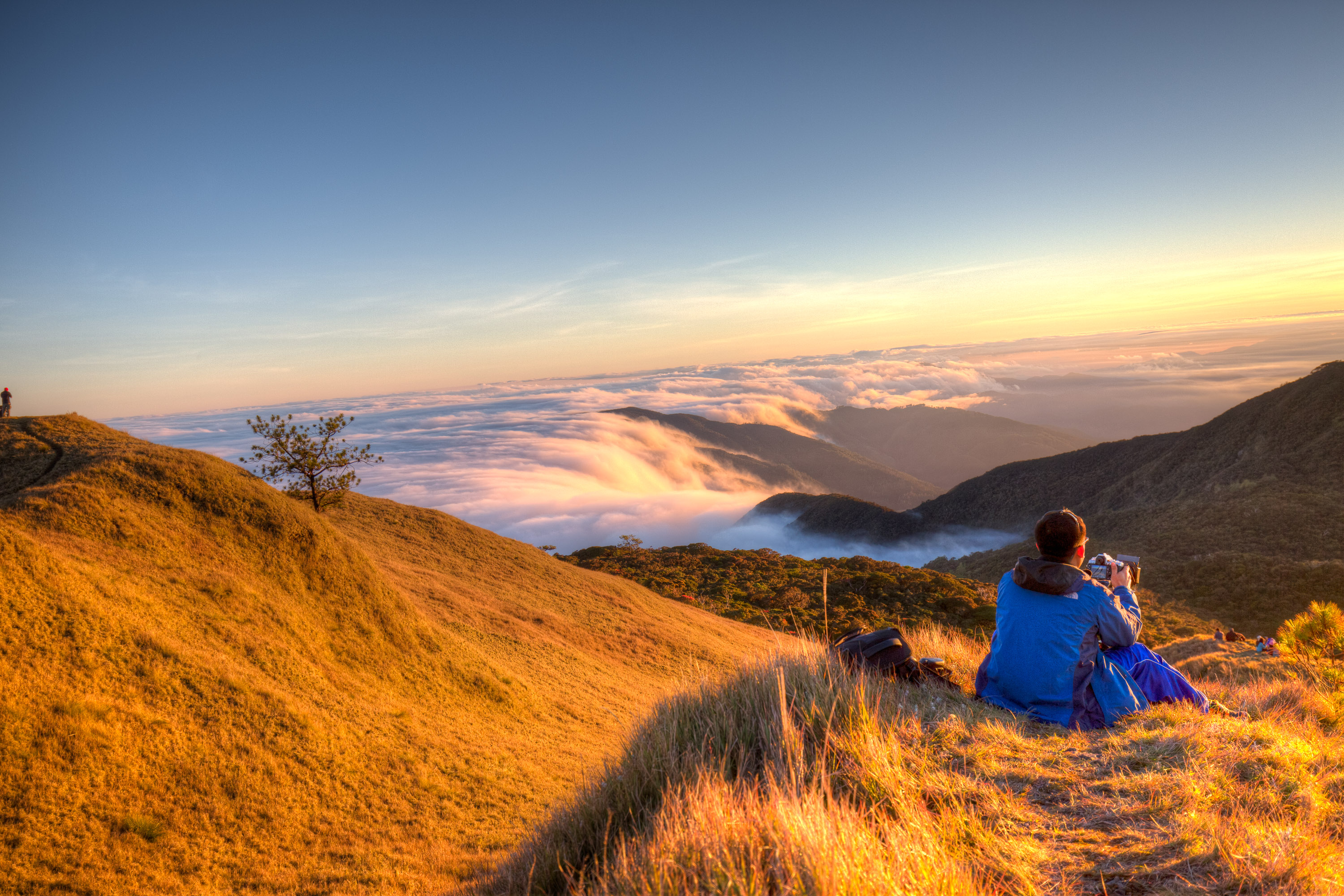 Color Challenge Orange Tuesday Sea Of Clouds Sunrise On Mt Pulag Philippines Steemit