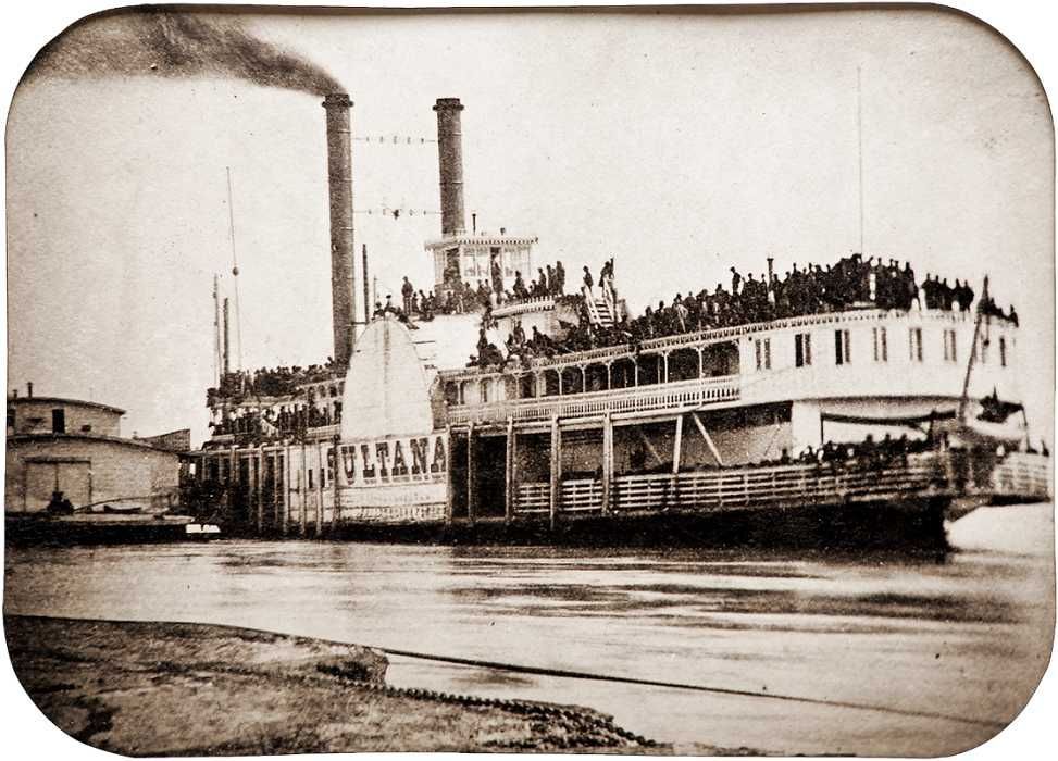 Steamboat SS Sultana.jpg