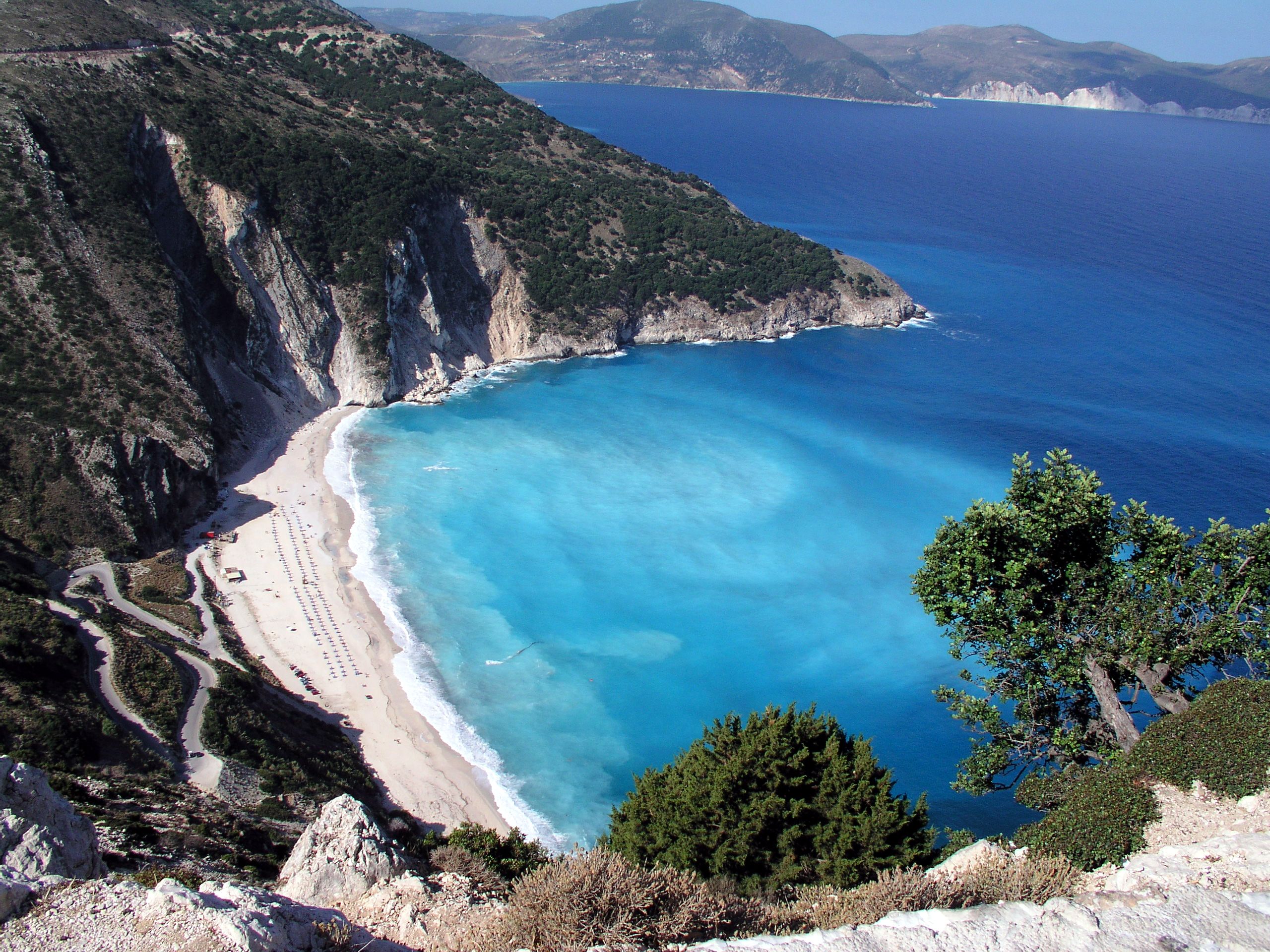 Beautiful-Myrtos-Beach.jpg