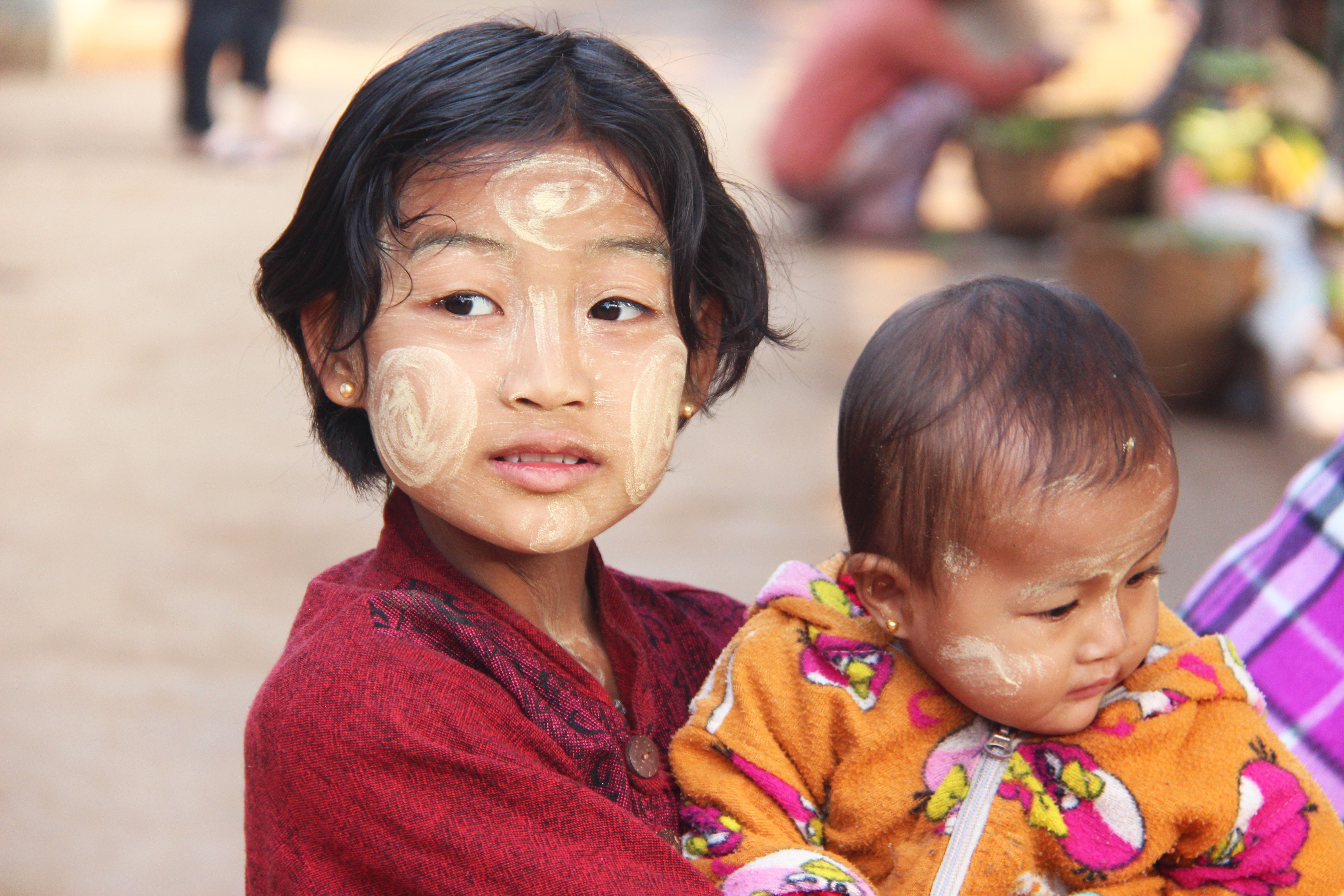 Girls from Inle Lake