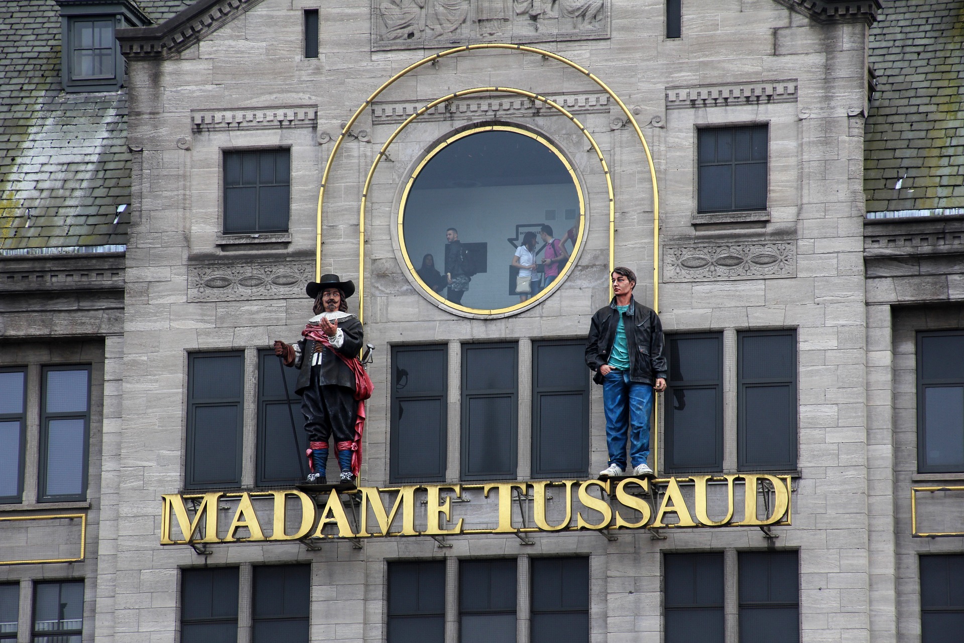 madame-tussaud-1473243_1920.jpg