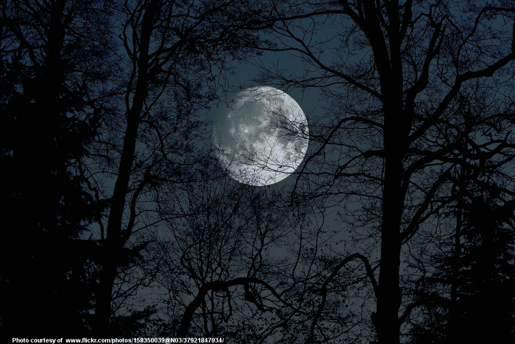 HugeFullMoon-120317.jpg