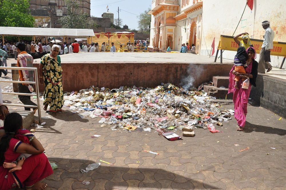 Religious-celebrations-and-trash-in-India.jpg