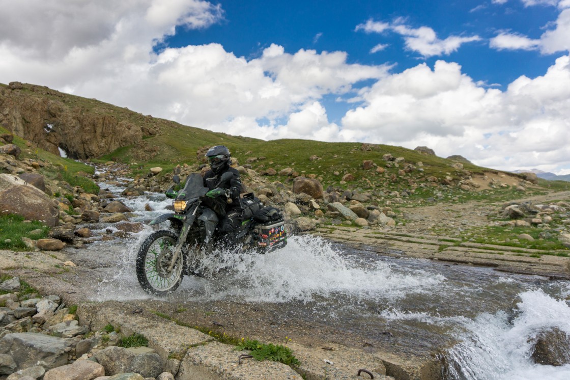 Having fun on some gravel roads in Kyrgyzstan_1.jpg