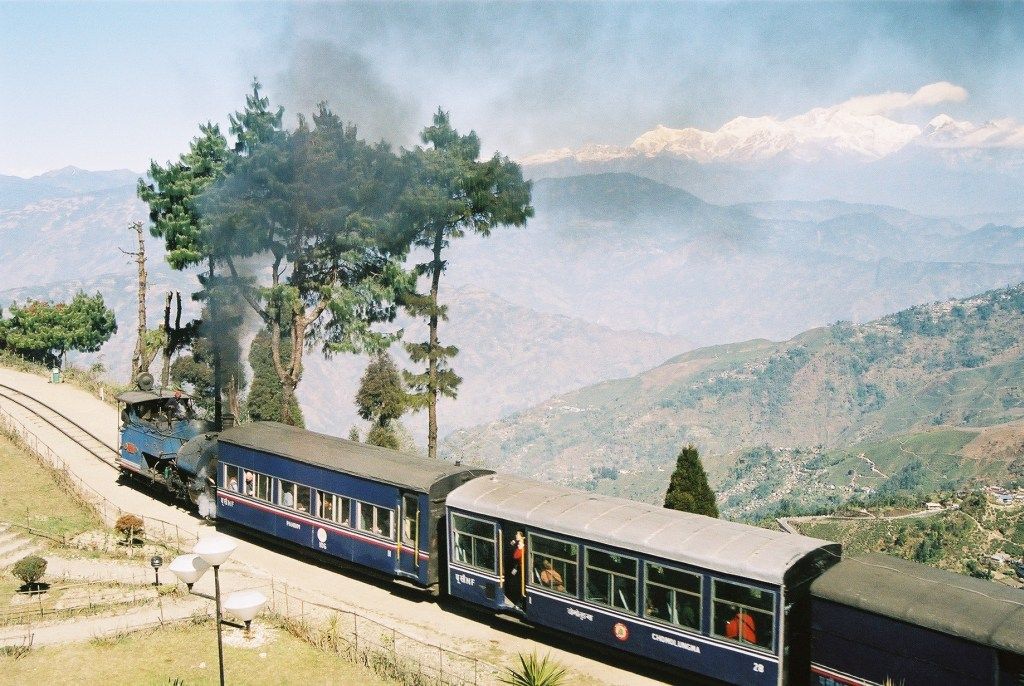 Darjeeling-Himalayanailway.jpeg