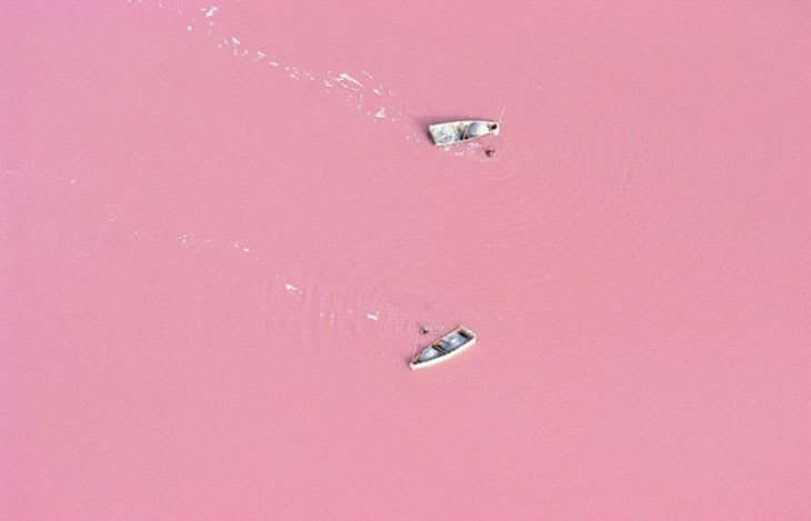 3-Lake-Retba-Sengal.jpg