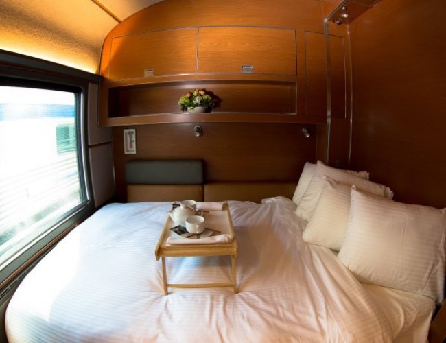 Via-Rail-Prestige-Sleeper-2-650x500.jpg