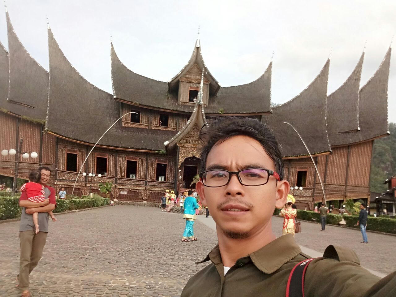  Atap Rumah Gadang Memiliki Bentuk Seperti Tanduk  Seputar Bentuk 