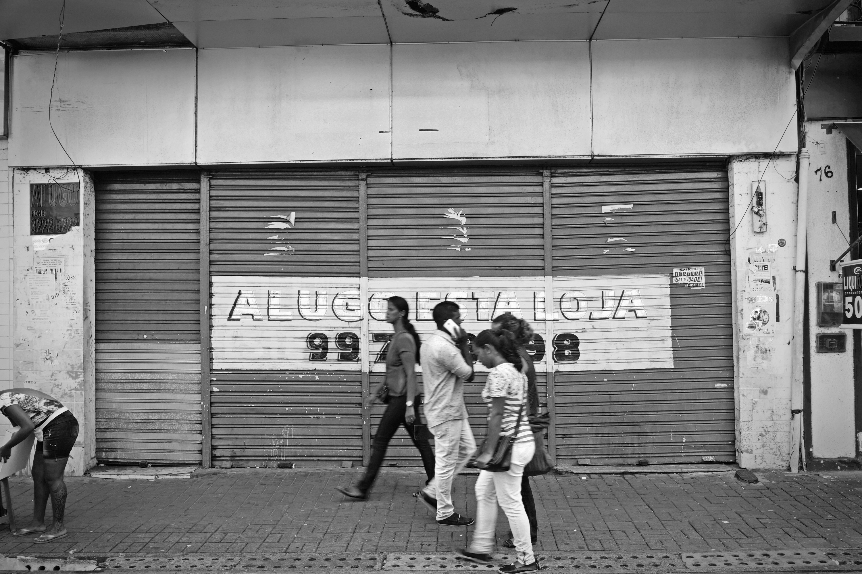 Criseeconomica-LojasfechadasRuadaImperatriz-RecifePE180420174.jpg