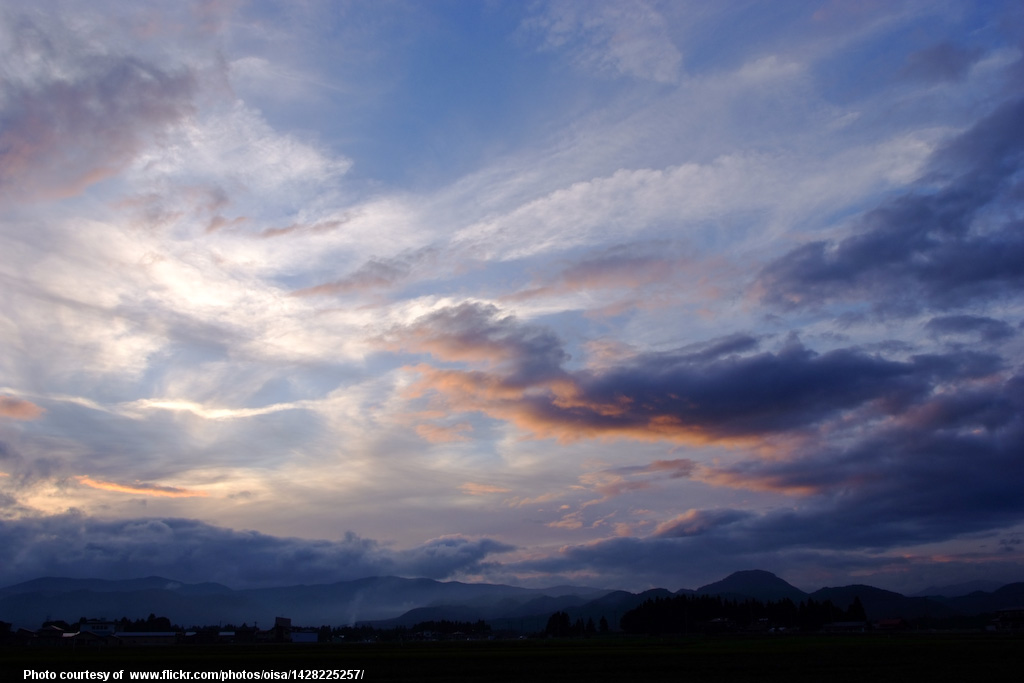 CloudsAtSunset-080917.jpg