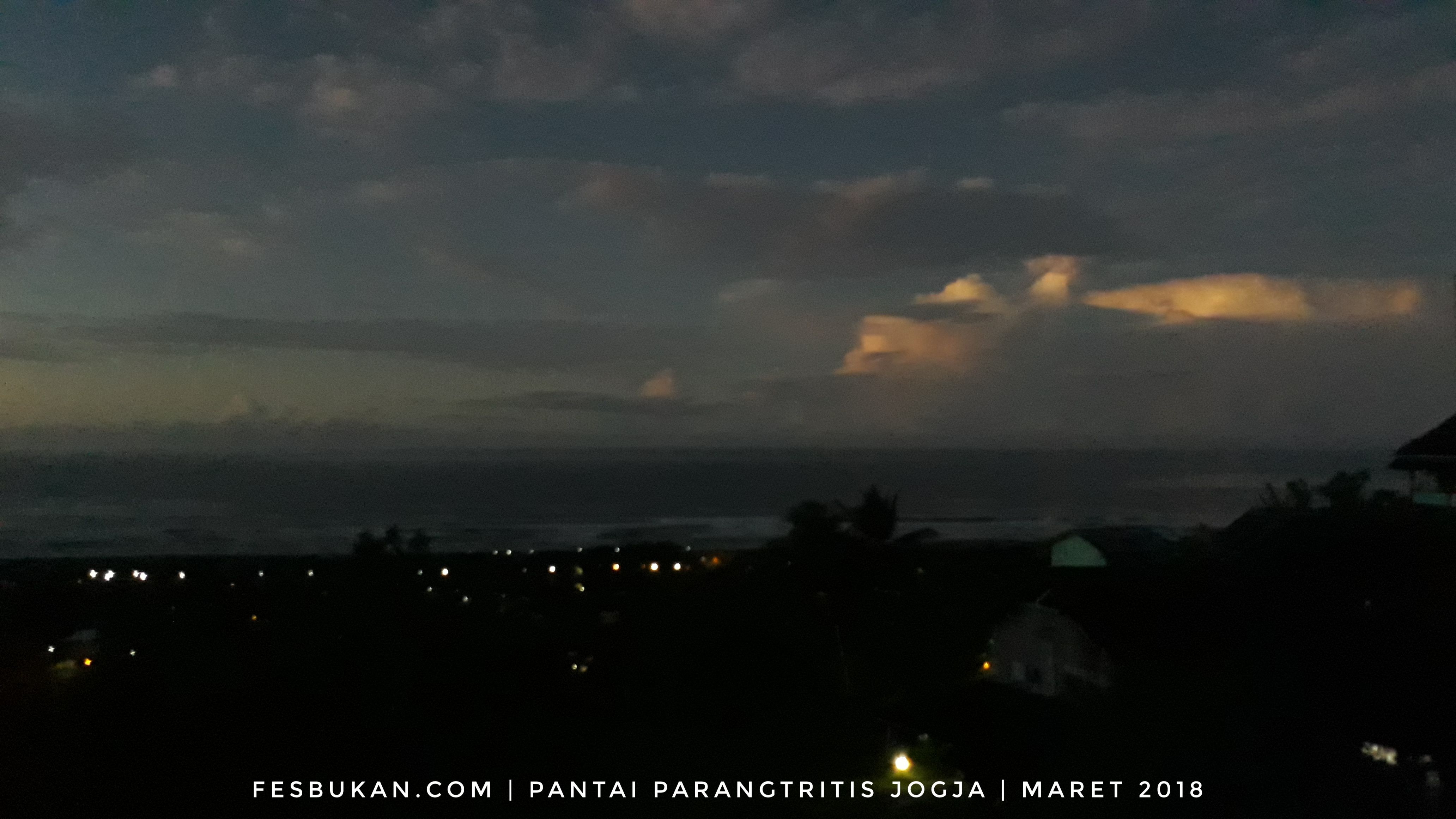 Fesbukan_PantaiParangTritis_Jogja (2).jpeg