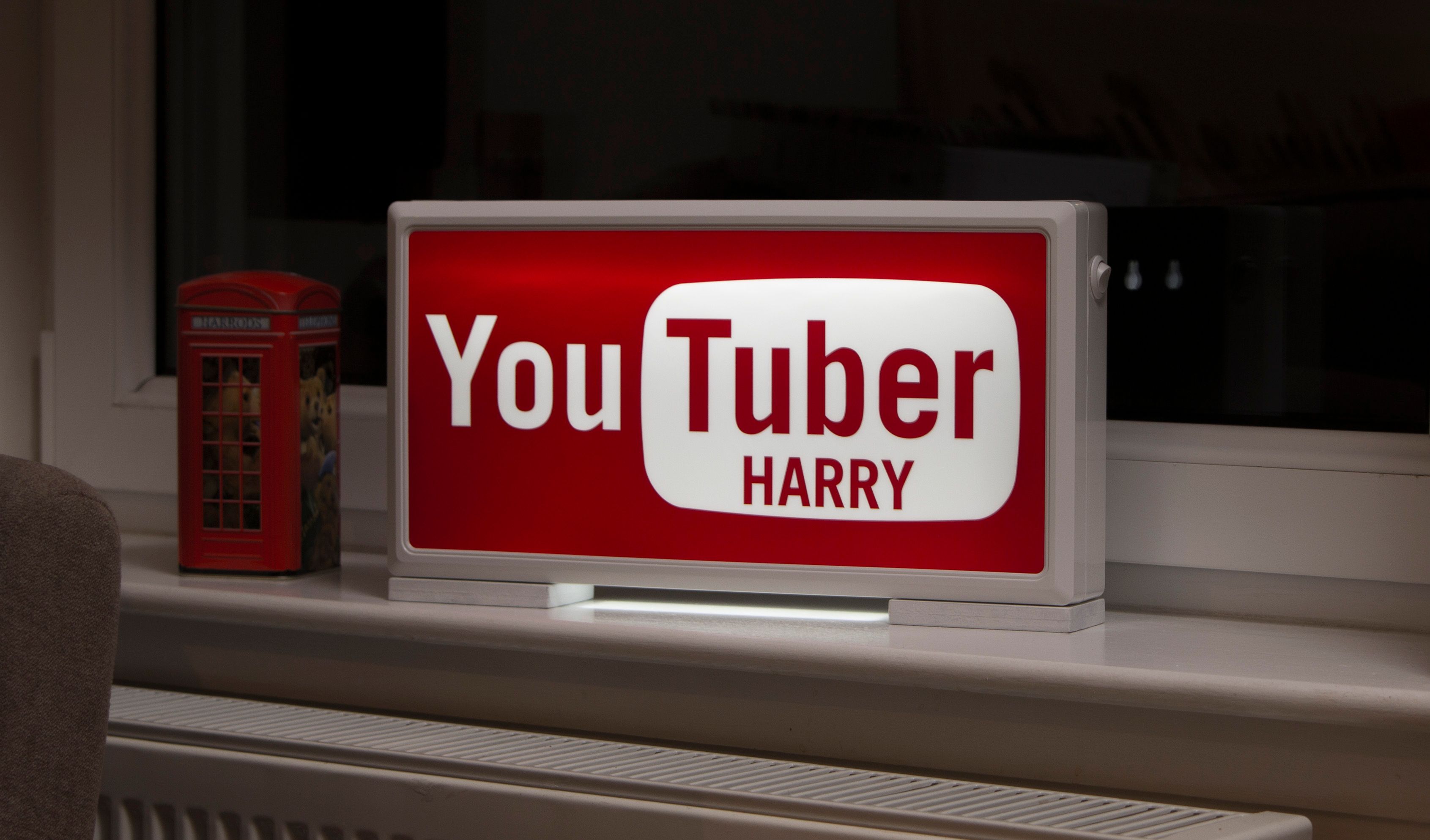 harryyoutube2.jpg