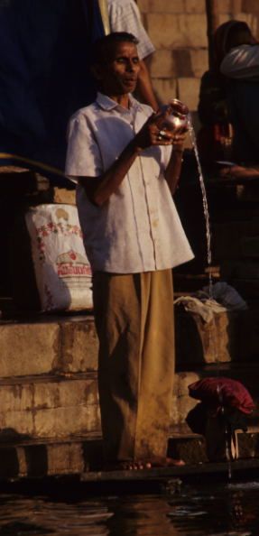 India - Varanasi - Ritual Prayer by the Ganges4.jpg