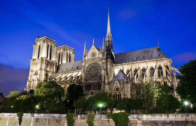 Cathedrale-Notre-Dame-nuit-630x405-C-Thinkstock.jpg