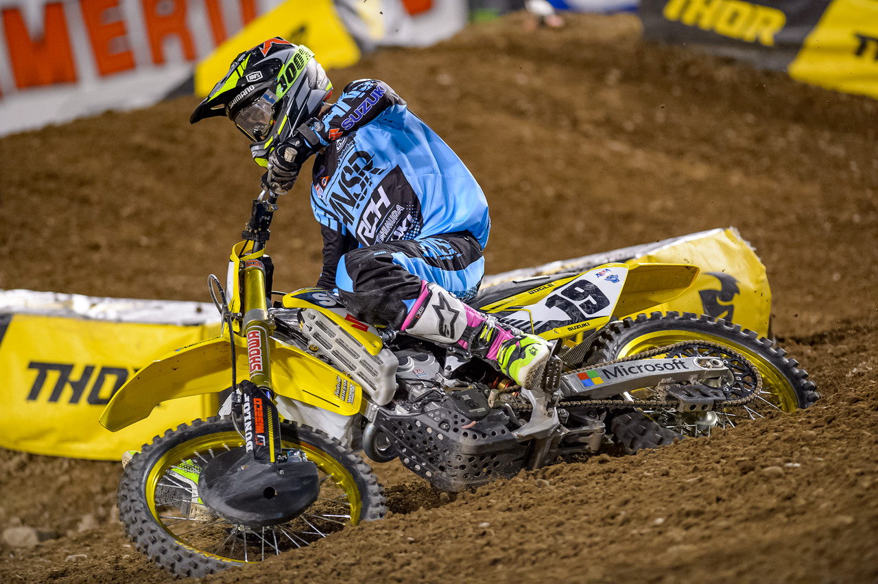 2017-East-Rutherford-SX-Justin-Bogle-Out_1.jpg