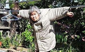 funny-self-portraits-kimiko-nishimoto-89-year-old-latest.jpg