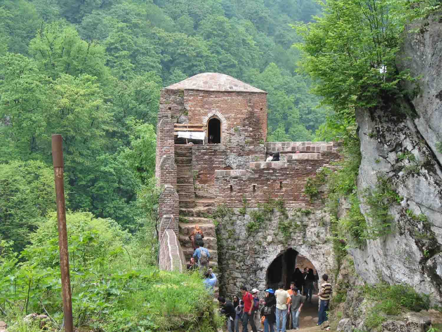 rudkhan castle7.jpg