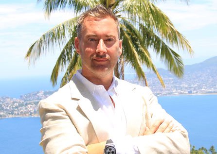 Jeff-Berwick-White-Suit.jpg