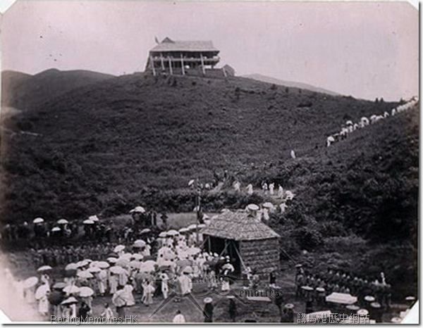 1899-04-15-matsheds-flag-raising-ceremony-Flagstaff-Hill-600.jpg