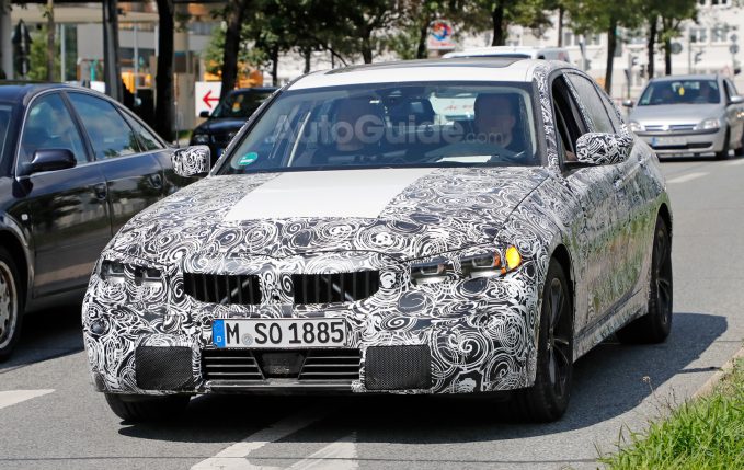 2019-bmw-3-series-spy-photos-01-679x429.jpg