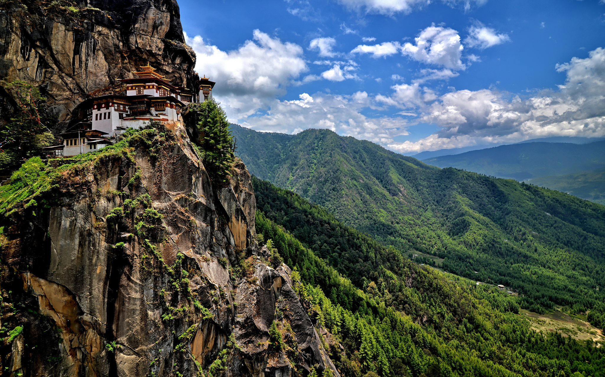 Paro_Taktsang_original_11983.jpg
