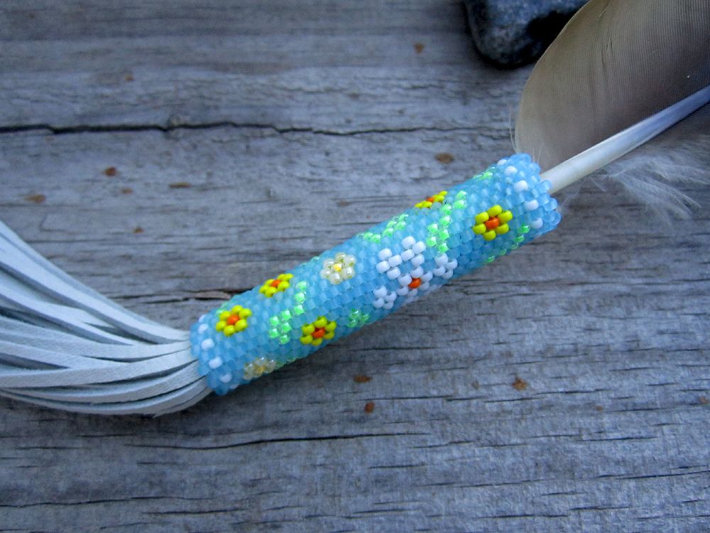 Macaw Peyote Stitch lemon flower Smudge Feather 1f.jpg