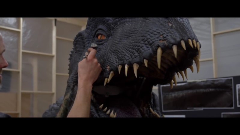 How_Jurassic_World__Fallen_Kingdom_Is_Using_Practical_Effects(002396)2018-05-16-23-49-29.JPG