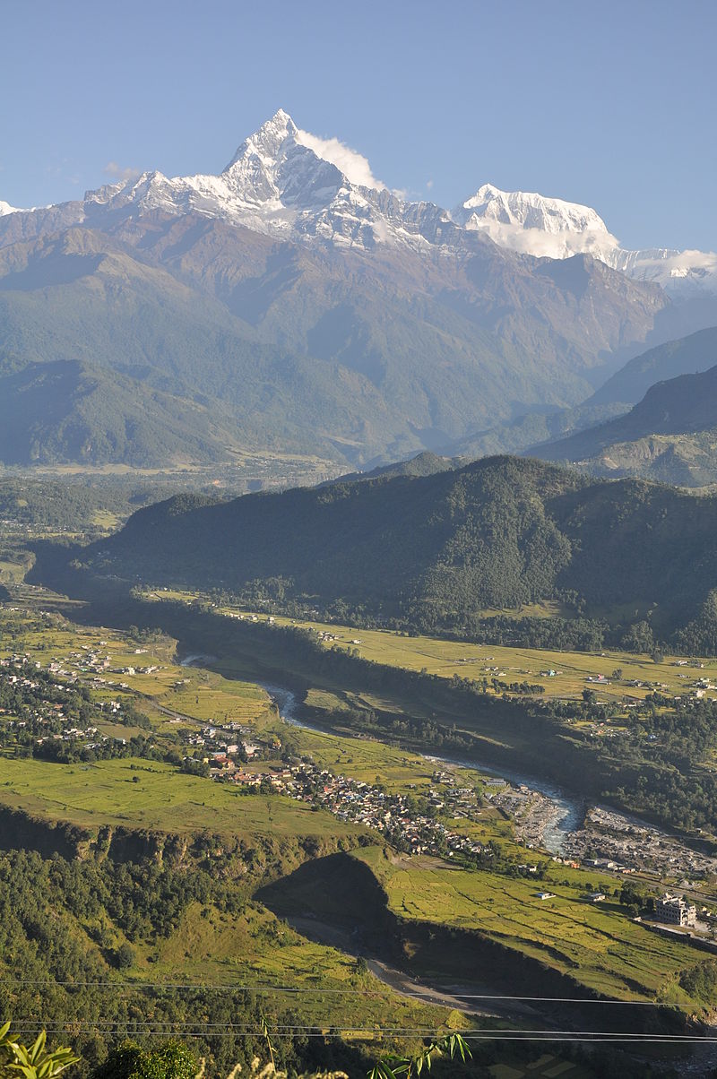 800px-Machhapuchhre_1.JPG