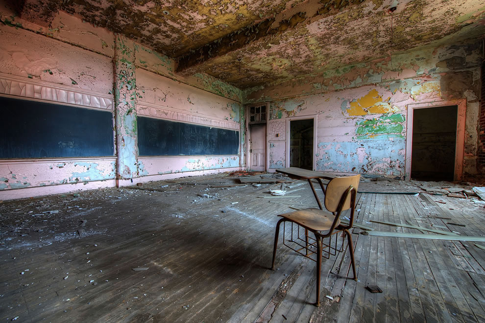 Schools-out-for-summer-schools-out-forever-Abandoned-School-Classroom.jpg