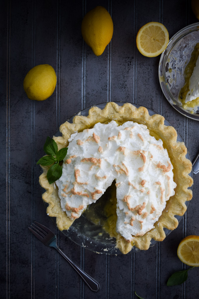 Basil Lemonade Meringue Pie. (5).jpg