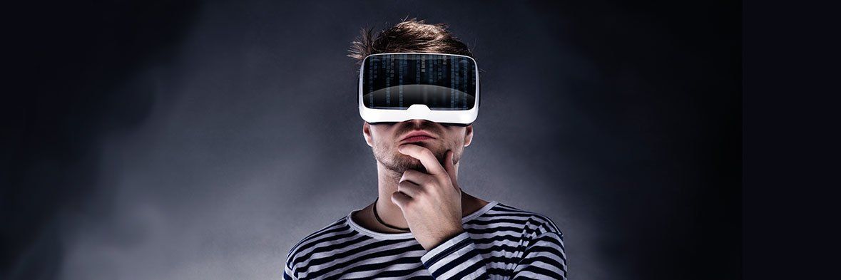 virtual-reality-VR-headset-fotolia.jpg