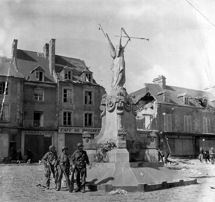 Normandy-Caen17-2.jpg