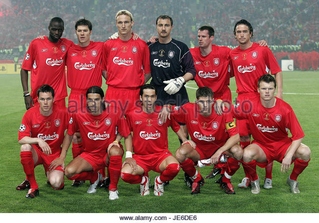 liverpool-team-group-champions-league-final-2005-istanbul-turkey-25-je6de6.jpg
