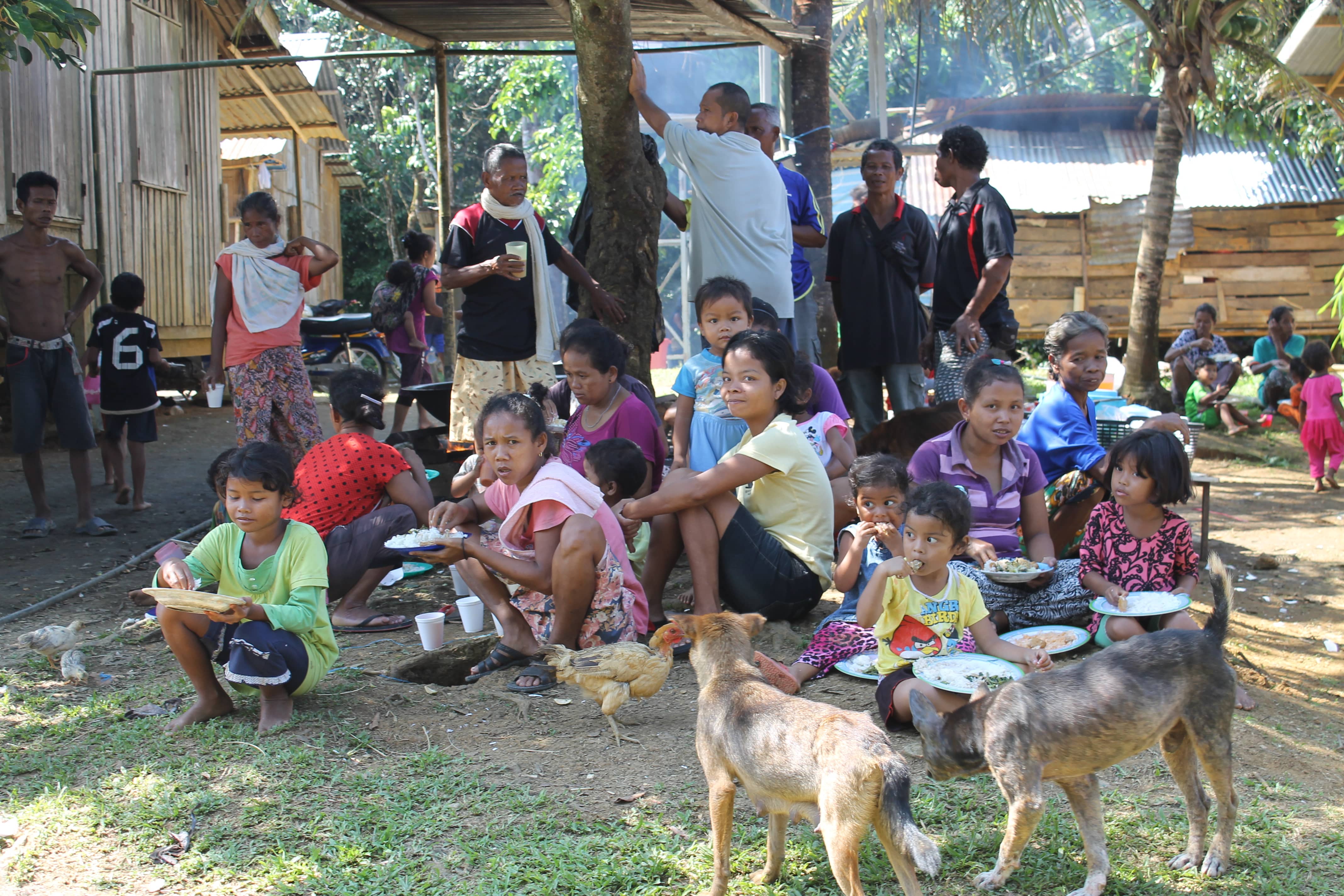 Villagers Eating.JPG