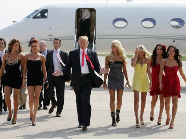 1103749-DonaldTrumpVinceMcMahonMakeWWEHistoryRTuvXGWGml-1463304142-537-640x480.jpg