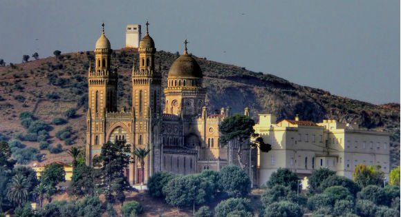 Annaba-La-basilique-Saint-Augustin-de-la-ville-d’Annaba-attaquée.jpg