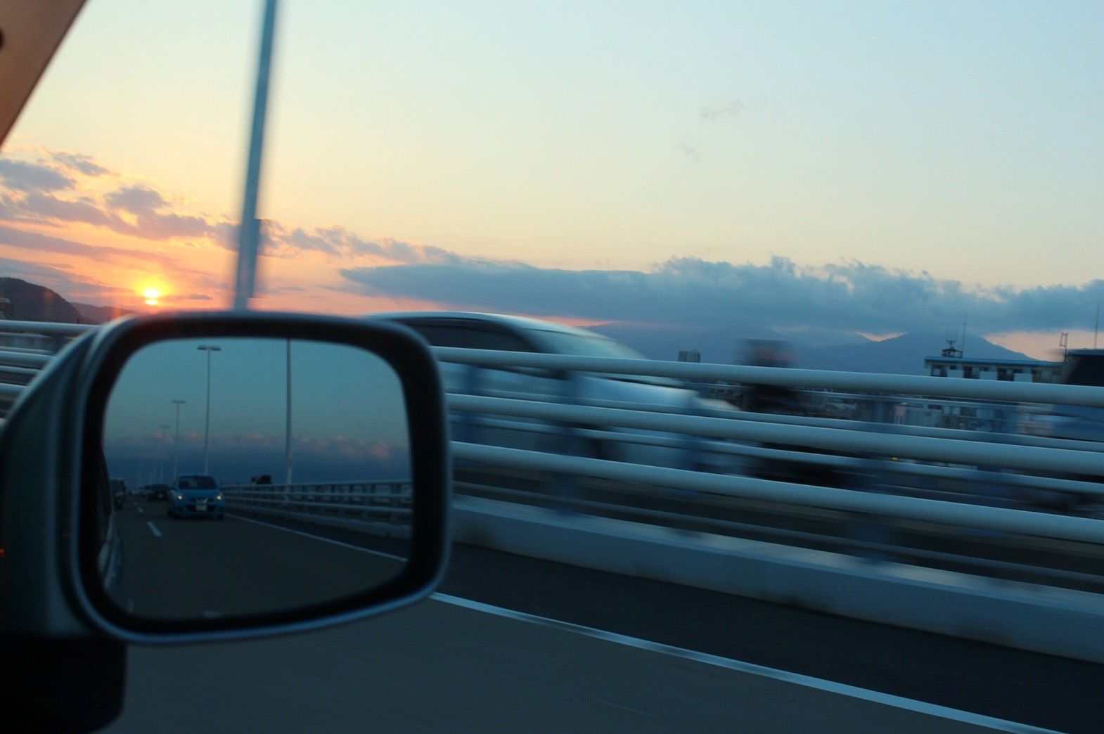 Sunset From Car Window 車の窓から見る夕焼け Steemit